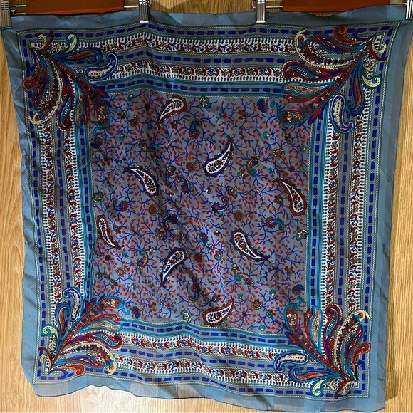 Silk Blue Paisley Vintage 80’s Large Scarf - Picture 5 of 5